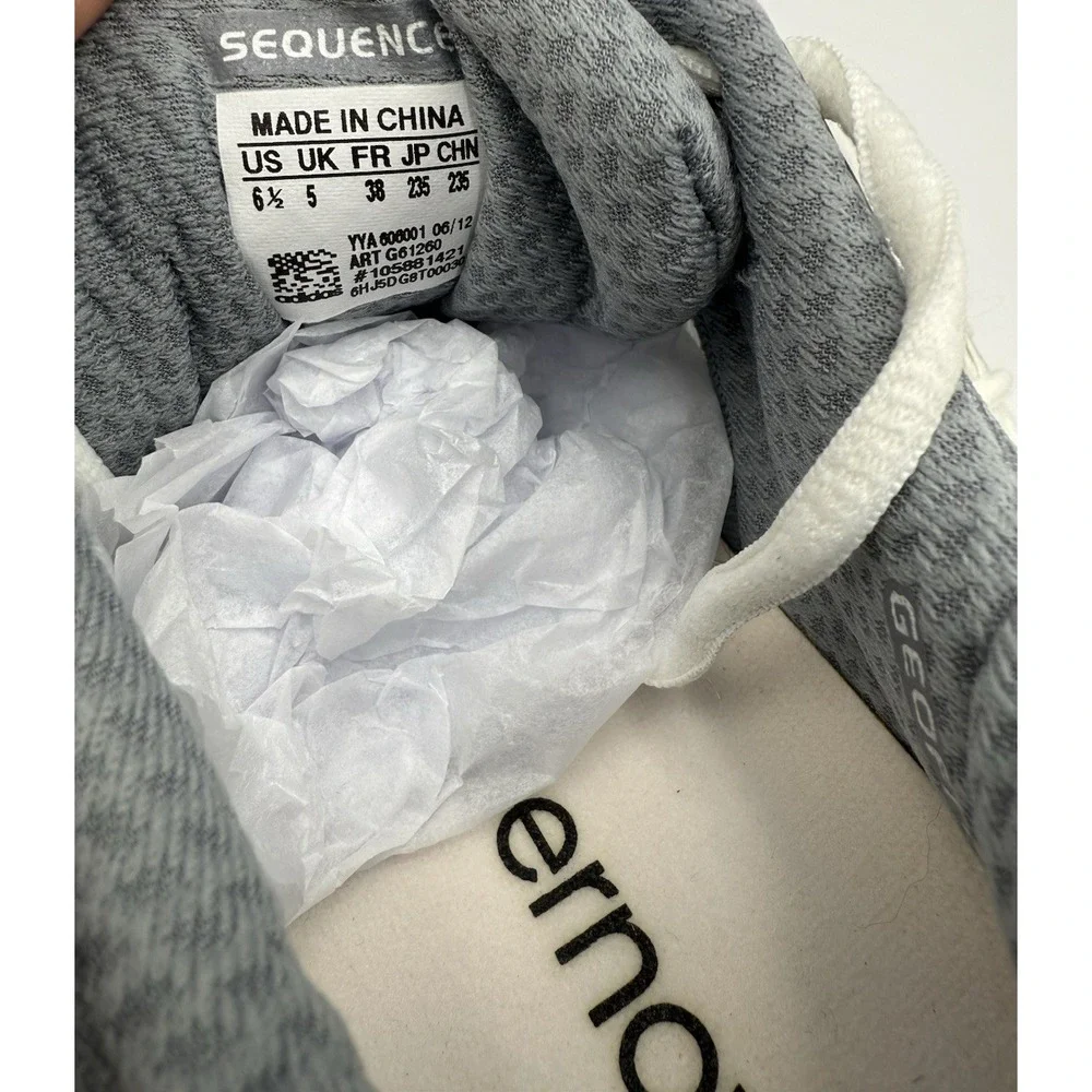 Adidas Supernova Sequence 5 White/Metallic Silver‎ Women's SZ 6.5